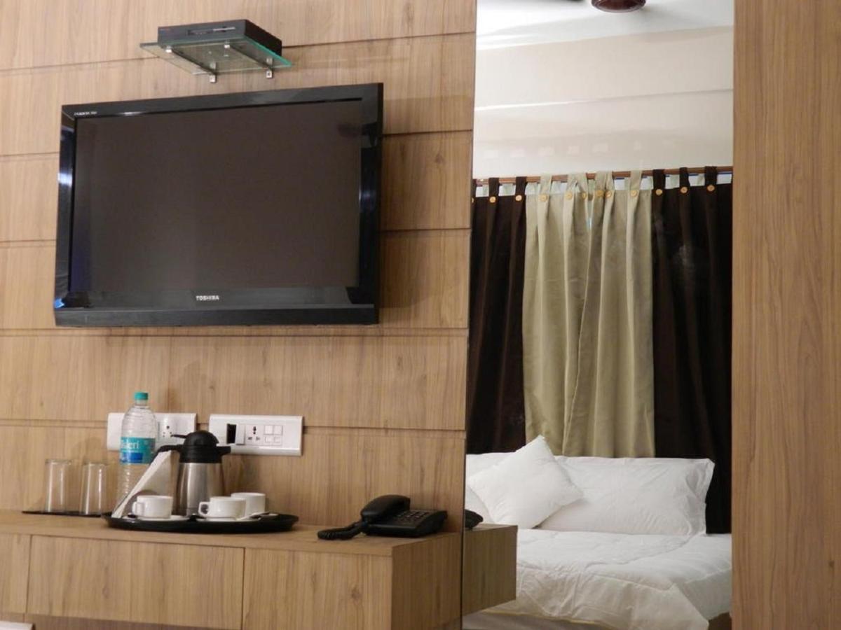 The Kei Inn & Suites Hotel Near Salt Lake Calcutta Extérieur photo