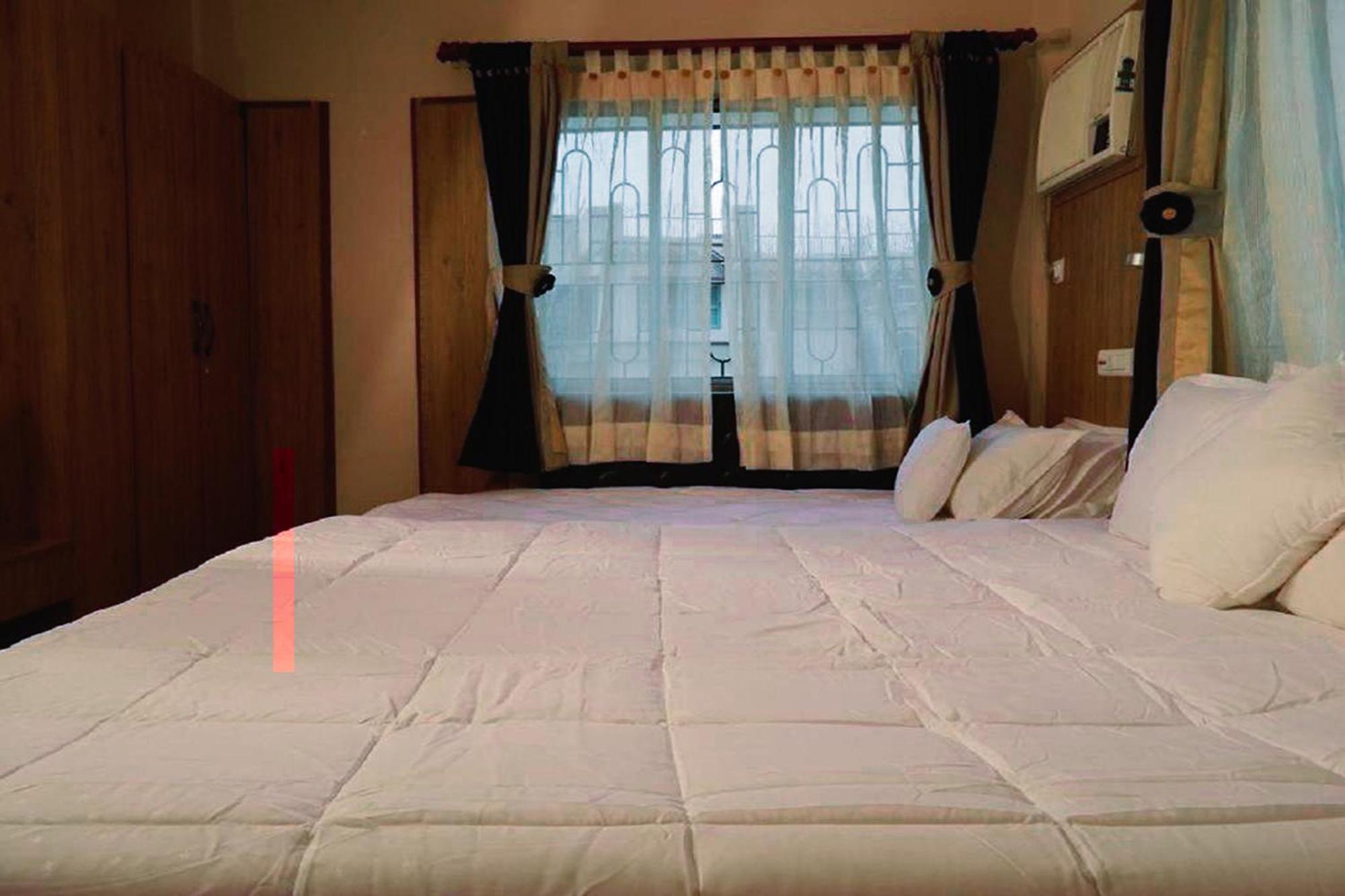 The Kei Inn & Suites Hotel Near Salt Lake Calcutta Extérieur photo