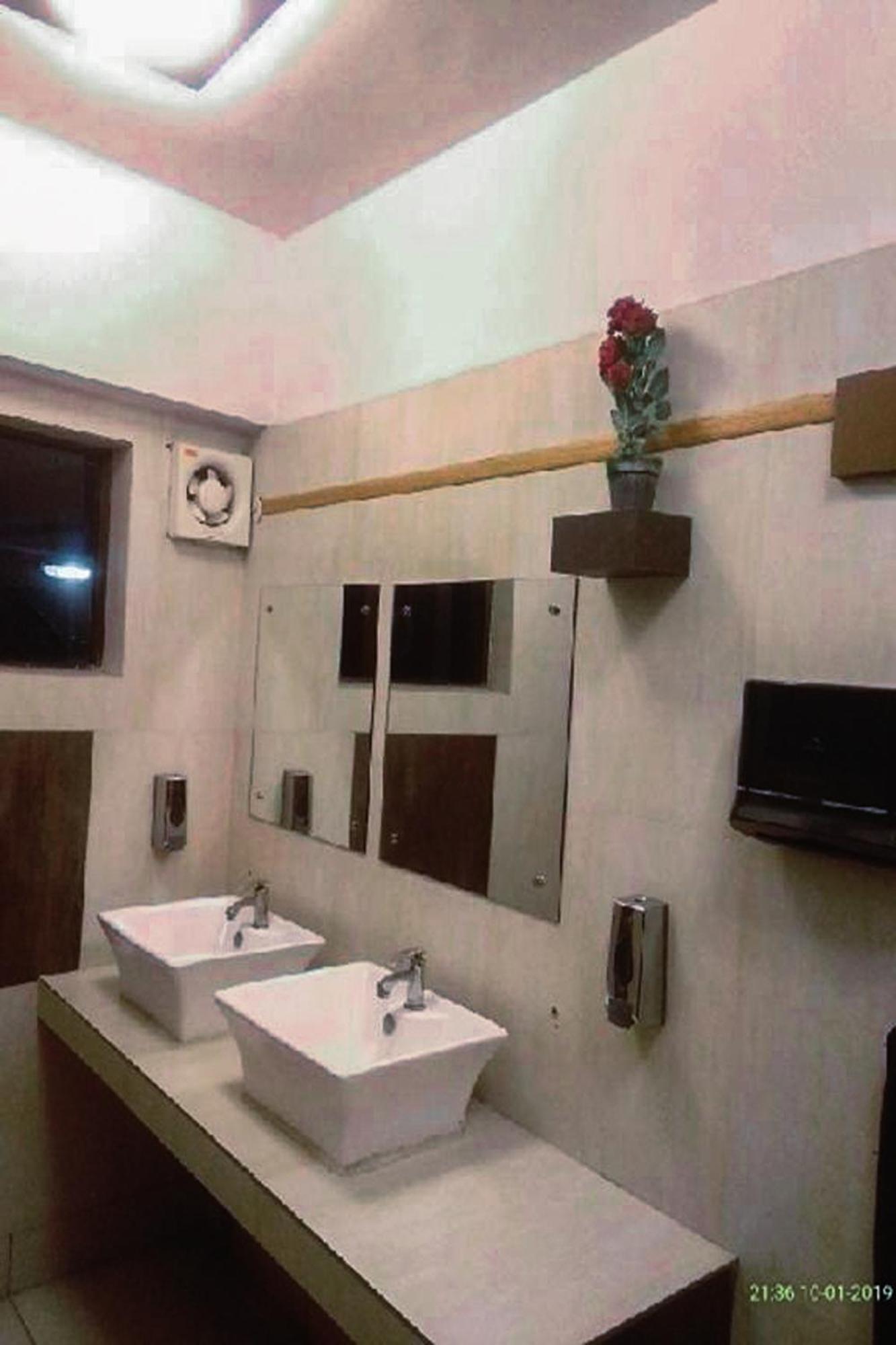 The Kei Inn & Suites Hotel Near Salt Lake Calcutta Extérieur photo